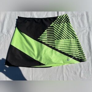 Nike tennis skirt small